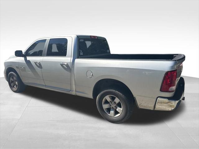 2017 RAM 1500 SLT Crew Cab 4x4 64 Box