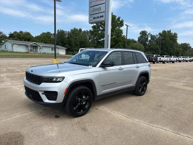 2023 Jeep Grand Cherokee Altitude 4x4