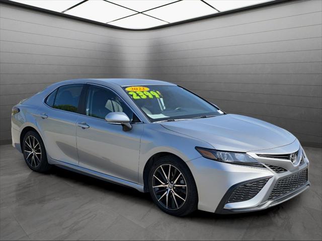 2022 Toyota Camry SE AWD