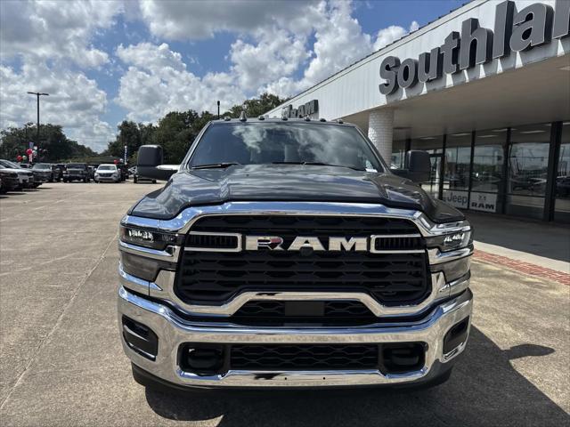 2026 RAM Ram 3500 RAM 3500 TRADESMAN CREW CAB 4X4 8 BOX