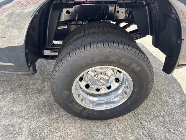 2026 RAM Ram 3500 RAM 3500 TRADESMAN CREW CAB 4X4 8 BOX