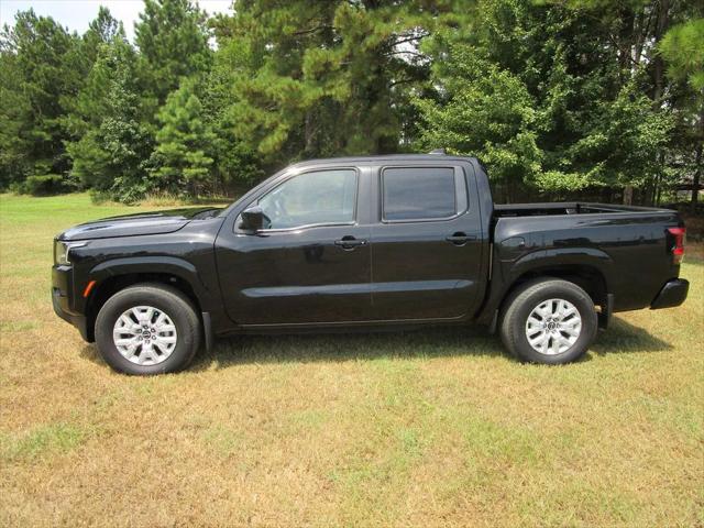 2022 Nissan Frontier Crew Cab SV 4x2