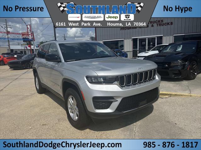 2025 Jeep Grand Cherokee Laredo 4x2