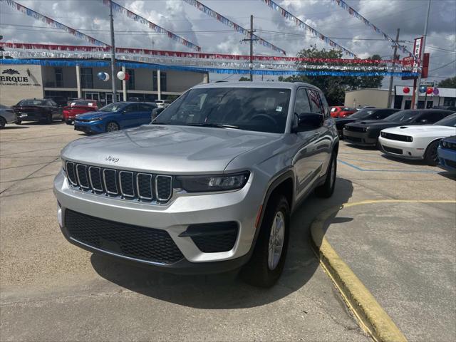 2025 Jeep Grand Cherokee Laredo 4x2