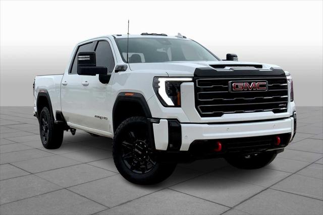 2025 GMC Sierra 2500HD 4WD Crew Cab Standard Bed AT4
