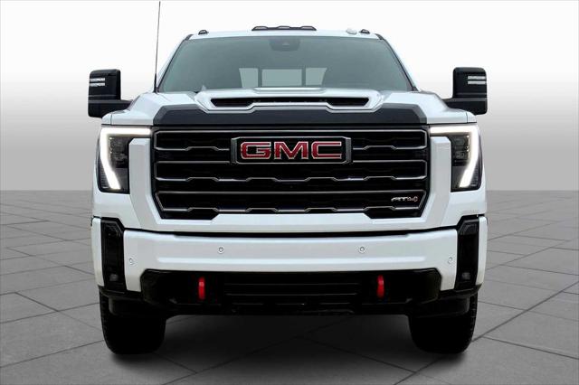 2025 GMC Sierra 2500HD 4WD Crew Cab Standard Bed AT4