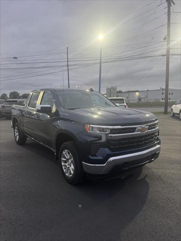 2022 Chevrolet Silverado 1500 4WD Crew Cab Standard Bed LT