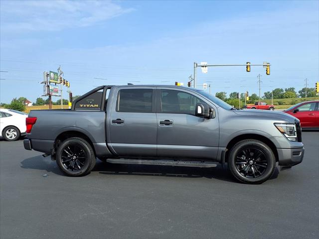 2023 Nissan TITAN Crew Cab SV 4x4