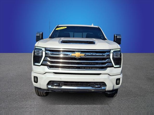 2024 Chevrolet Silverado 2500HD 4WD Crew Cab Standard Bed High Country