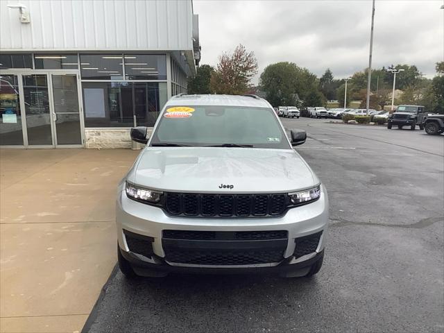 2024 Jeep Grand Cherokee L Altitude 4x4 2024 Jeep Grand Cherokee L Altitude 4x4