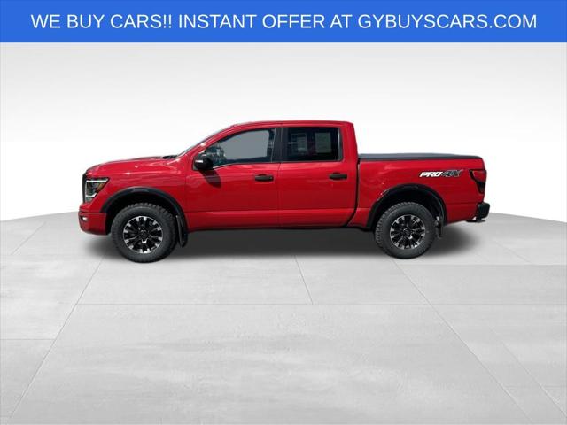 2021 Nissan TITAN Crew Cab PRO-4X 4x4 2021 Nissan TITAN Crew Cab PRO-4X 4x4