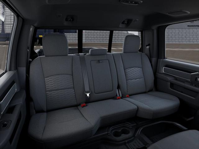 2025 Ram 3500 Big Horn Crew Cab 4x4 8' Box