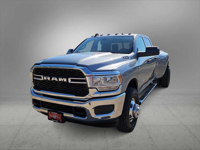 2020 RAM 3500 Tradesman Crew Cab 4x4 8 Box
