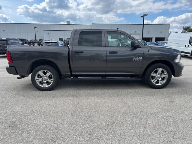 2017 RAM 1500 Express Crew Cab 4x4 57 Box