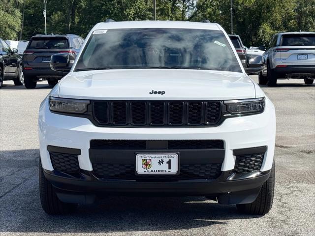 2025 Jeep Grand Cherokee GRAND CHEROKEE L ALTITUDE 4X4
