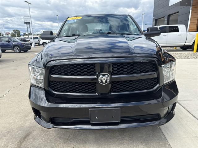2017 RAM 1500 Express Quad Cab 4x4 64 Box