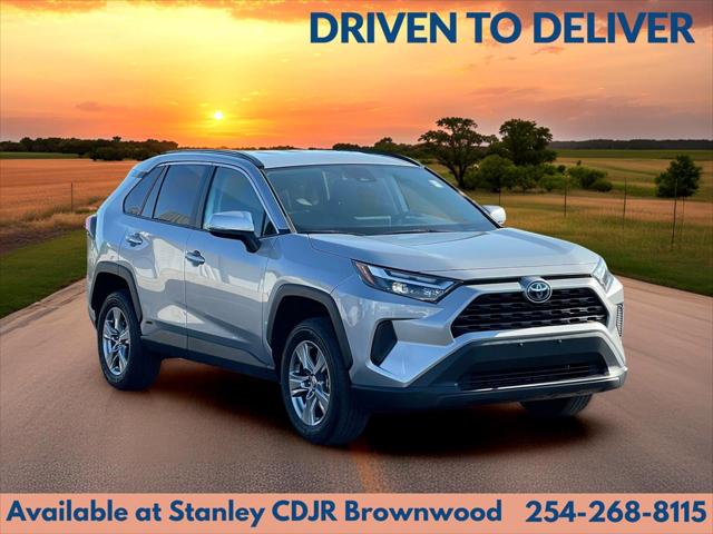 2022 Toyota RAV4 Hybrid XLE