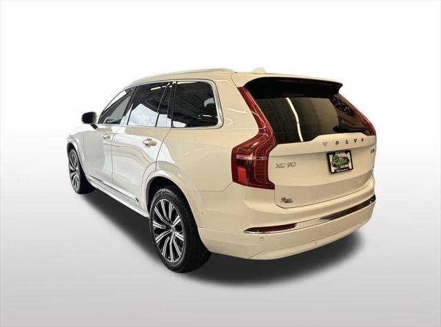 2023 Volvo XC90 B5 Plus