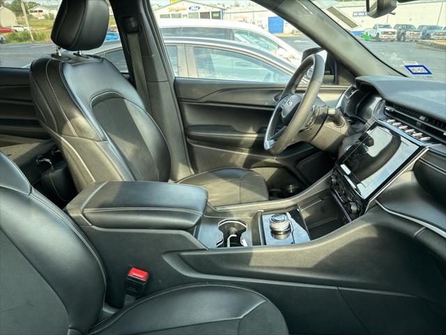 2024 Jeep Grand Cherokee L Altitude 4x4