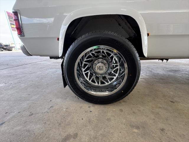 1992 Dodge D350 Base