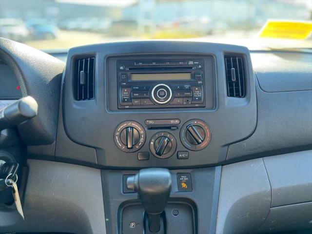2017 Nissan NV200 S