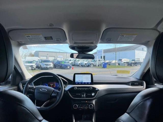 2022 Ford Escape SEL Hybrid