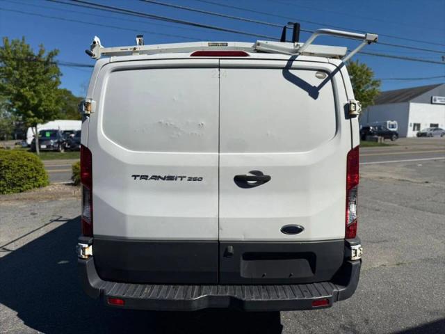 2016 Ford Transit w/Sliding Side Door w/RWB