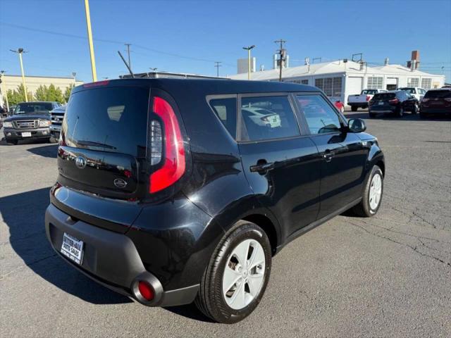 2016 Kia Soul Base
