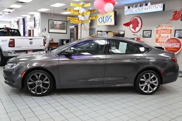 2015 Chrysler 200 S
