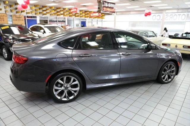 2015 Chrysler 200 S