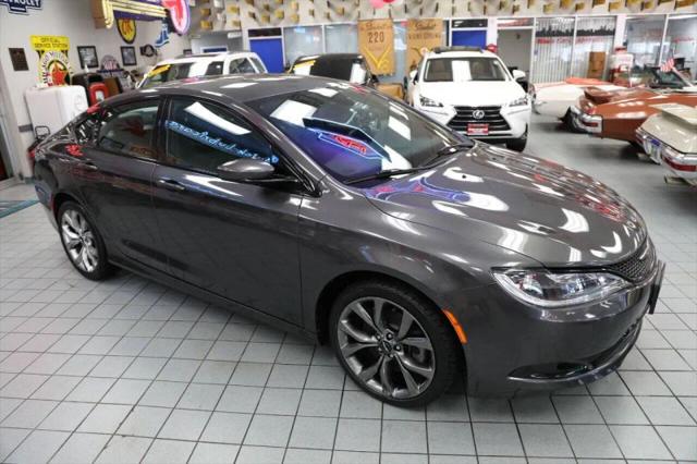 2015 Chrysler 200 S