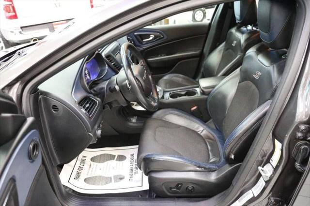 2015 Chrysler 200 S