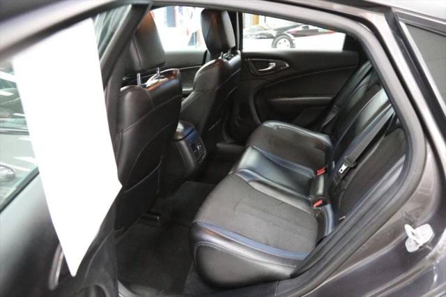 2015 Chrysler 200 S
