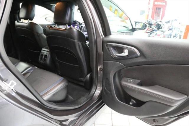 2015 Chrysler 200 S