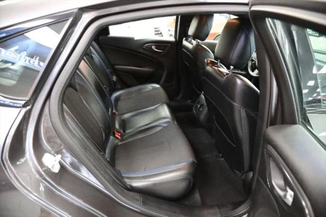 2015 Chrysler 200 S