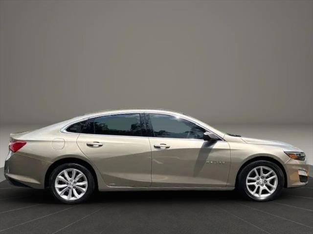 2022 Chevrolet Malibu FWD LT
