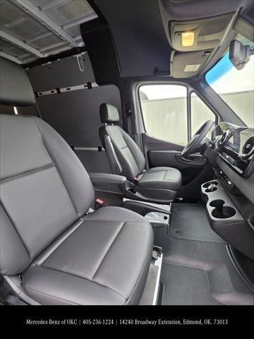 2025 Mercedes-Benz Sprinter 2500 High Roof 4-Cyl Diesel HO