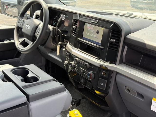 2025 Ford F-550 XL