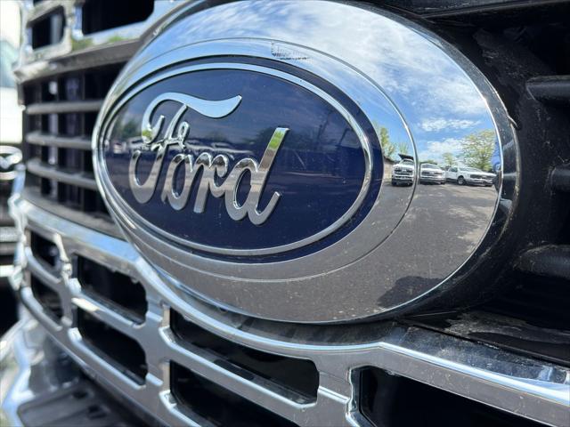 2025 Ford F-550 XL