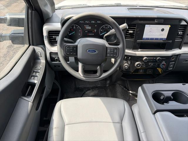 2025 Ford F-550 XL