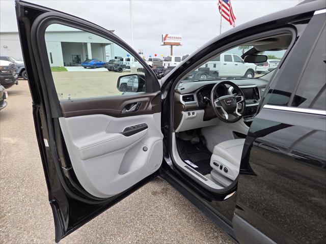 2023 GMC Acadia AWD SLT