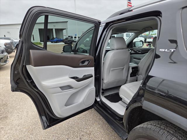 2023 GMC Acadia AWD SLT