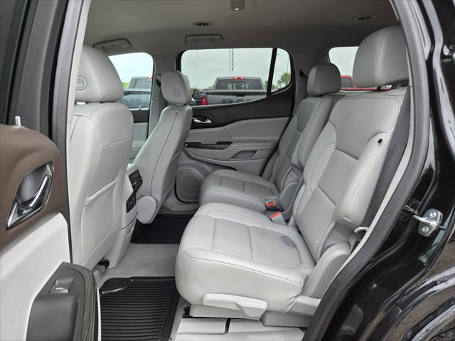 2023 GMC Acadia AWD SLT