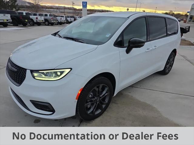 2026 Chrysler Pacifica PACIFICA SELECT AWD