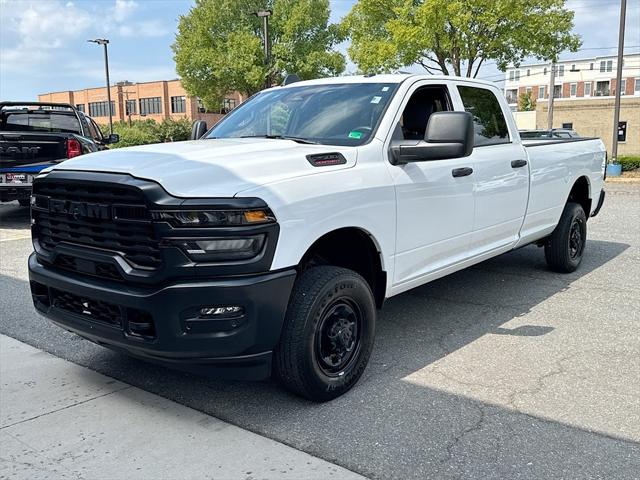 2025 RAM 2500 Tradesman Crew Cab 4x4 8 Box