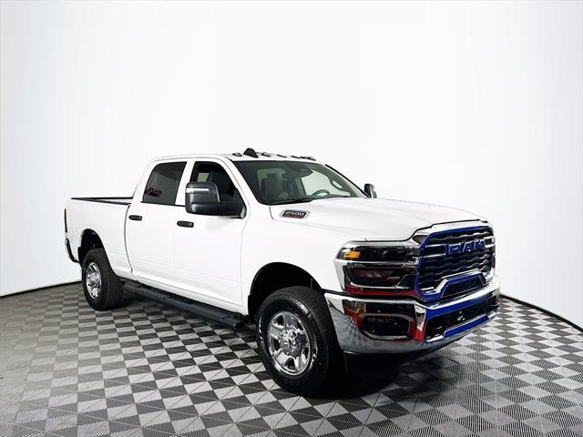 2025 RAM 2500 Tradesman Crew Cab 4x4 64 Box