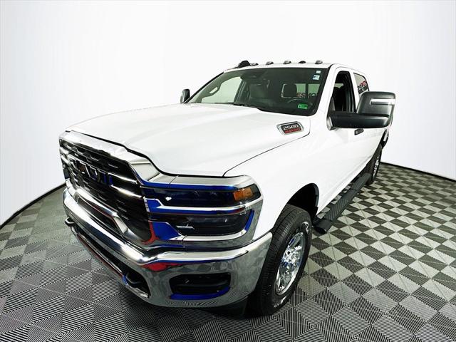 2025 RAM 2500 Tradesman Crew Cab 4x4 64 Box