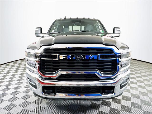 2025 RAM 2500 Big Horn Crew Cab 4x4 64 Box 2025 RAM 2500 Big Horn Crew Cab 4x4 64 Box