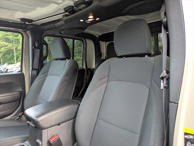 2022 Jeep Gladiator Altitude 4x4