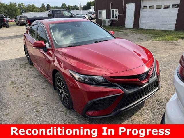 2022 Toyota Camry SE Hybrid 2022 Toyota Camry SE Hybrid